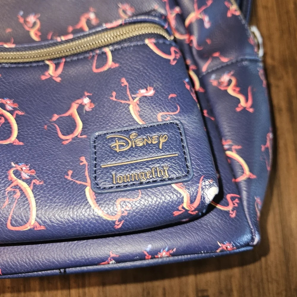 Disney Loungefly Mulan Mushu Mini Backpack with Zipper Charm Super Adorable